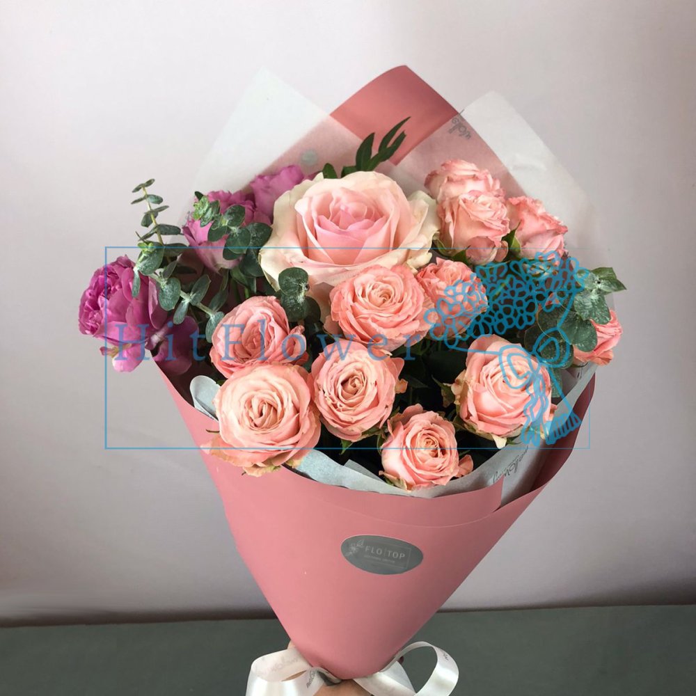 Букет цветов Ваш комплимент Букет цветов из: Розы